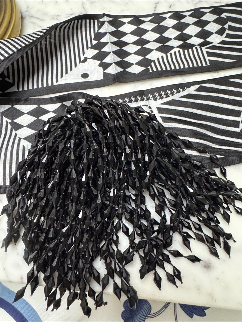 Women’s Scarf and Brooch Accessories - Picture 4 of 5